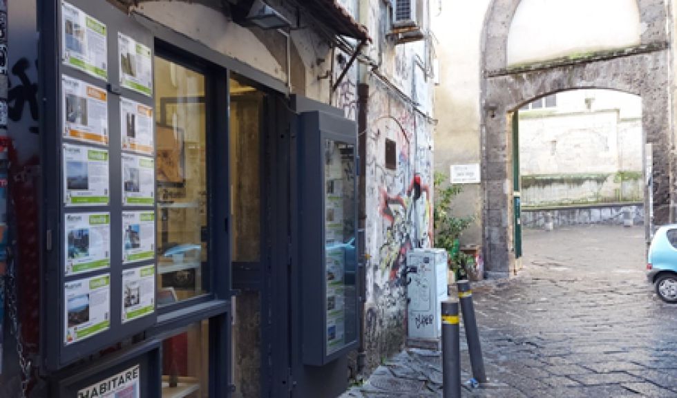 Vi racconto la zona dove lavoro: Centro storico di Napoli ,vicino la Basilica di Santa Chiara Napoli